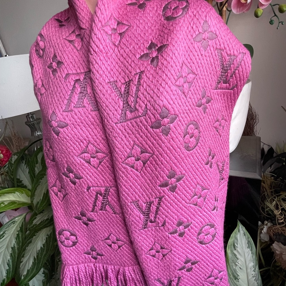 Louis Vuitton Echarpe Stole Scarf/Muffler. - Picture 6 of 11